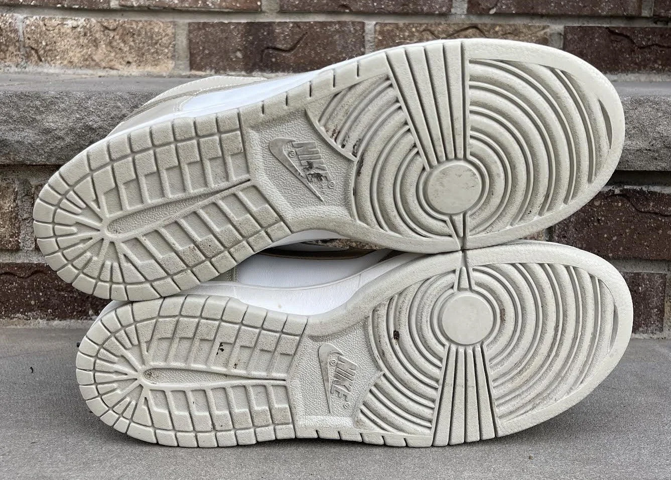 bottom of Nike Dunk .jpg