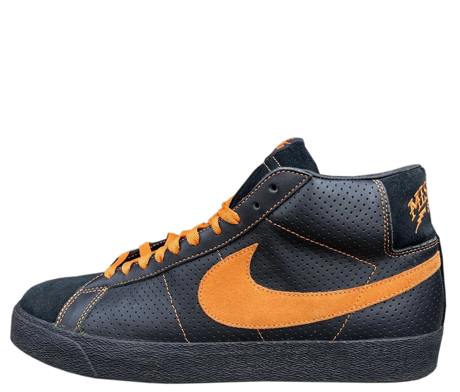 Nike SB Blazer Black / Gold Post  display picture 1