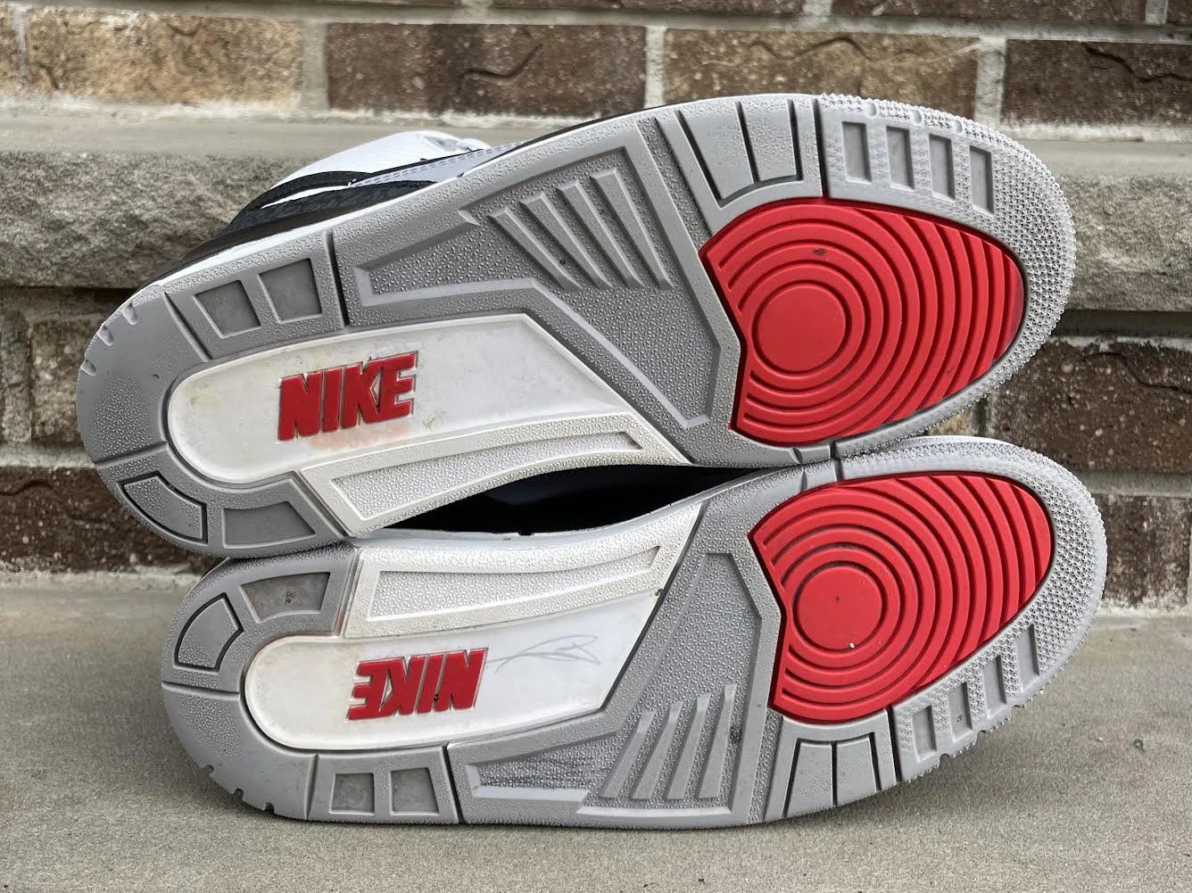 bottom of Air Jordan 3 Tinker .jpg