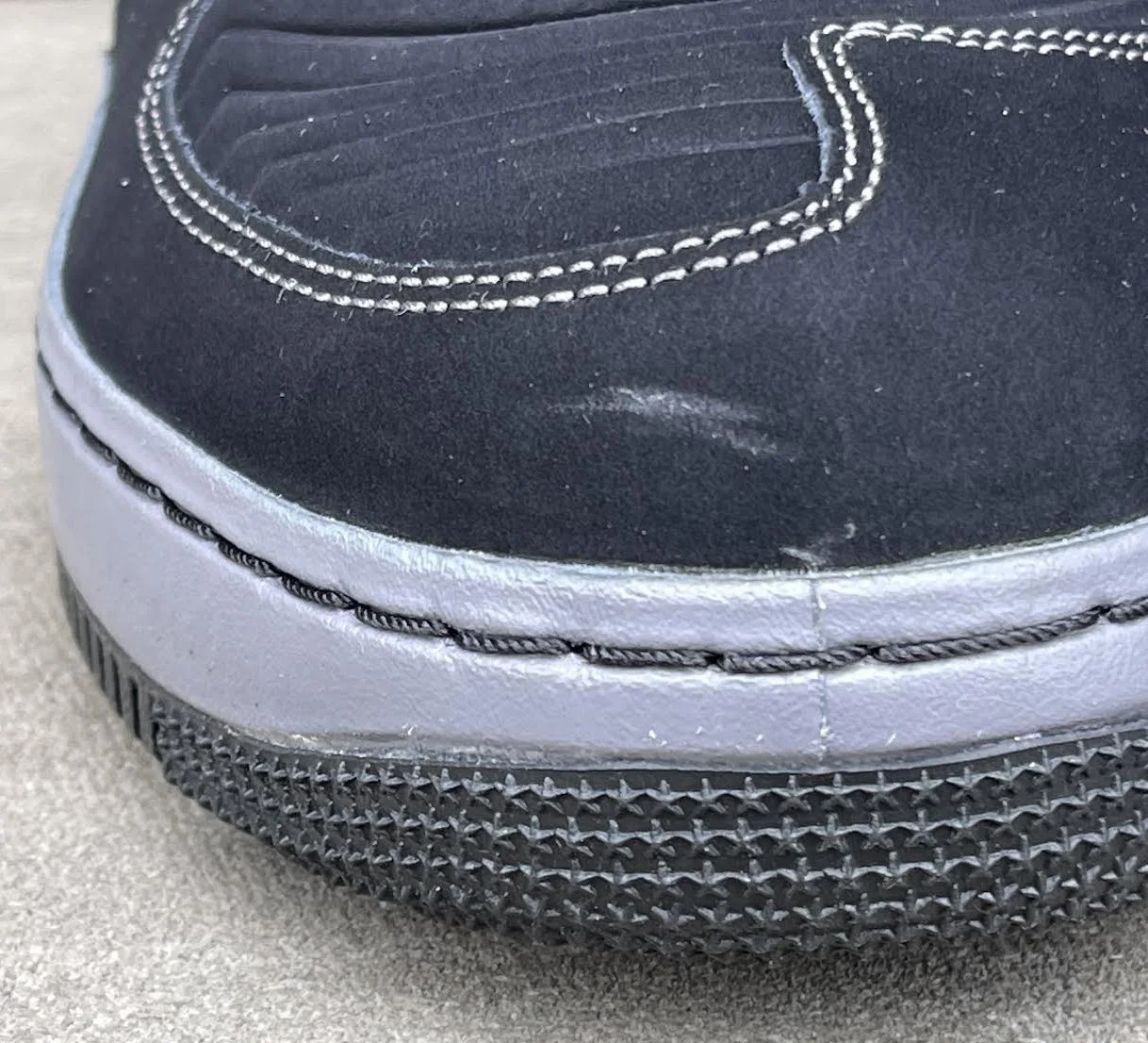 mark on toe box .jpg