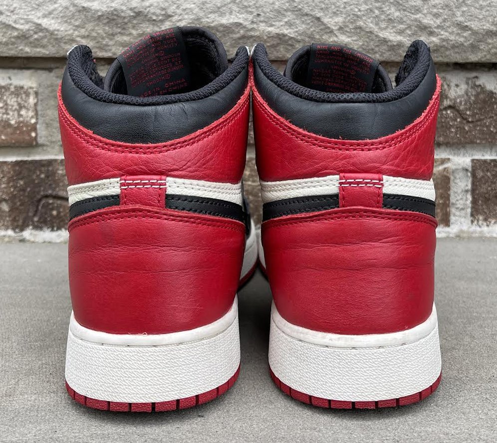 Kids Air Jordan Retro High OG (Size 7) 