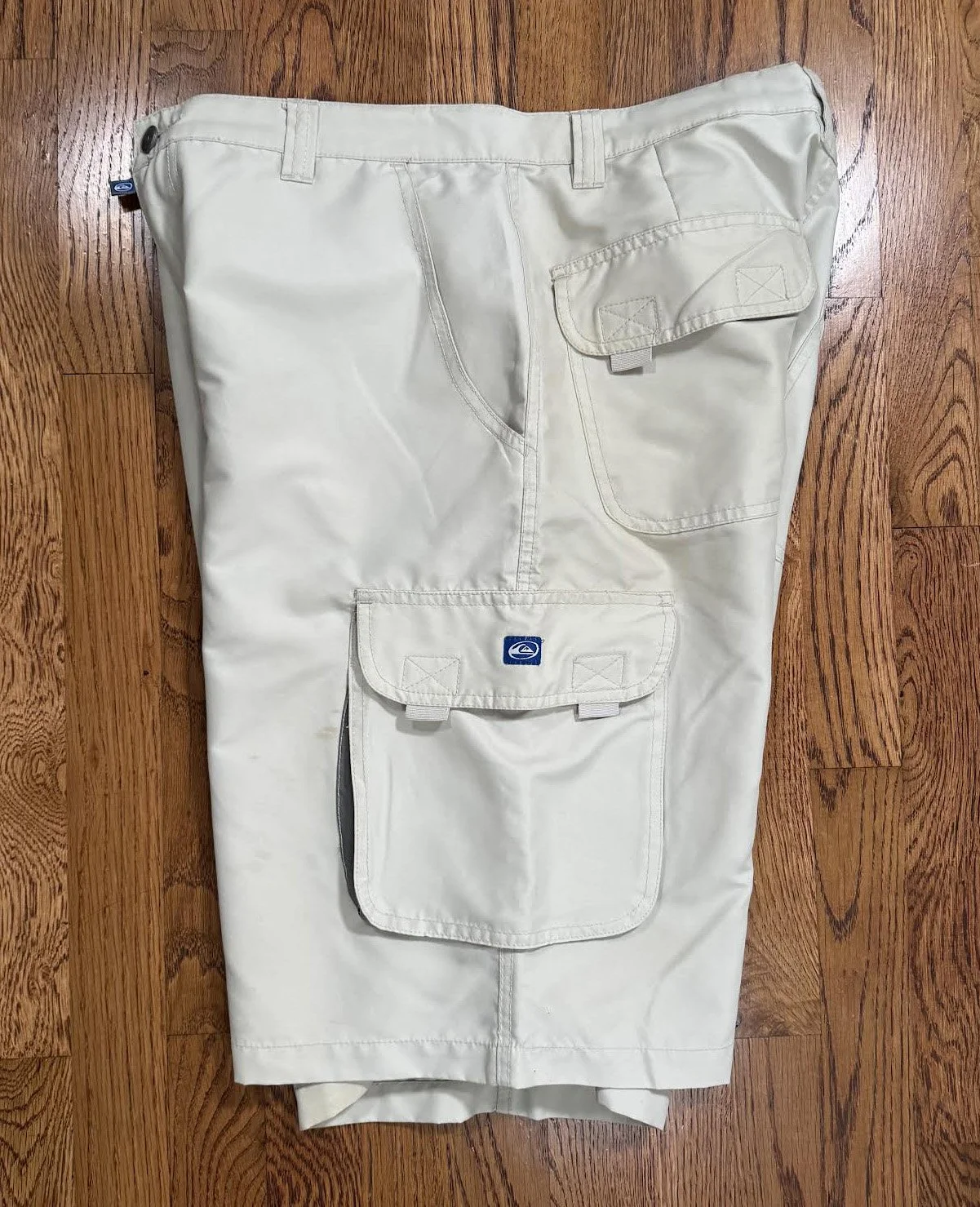 Quicksilver Cargo shorts.jpg