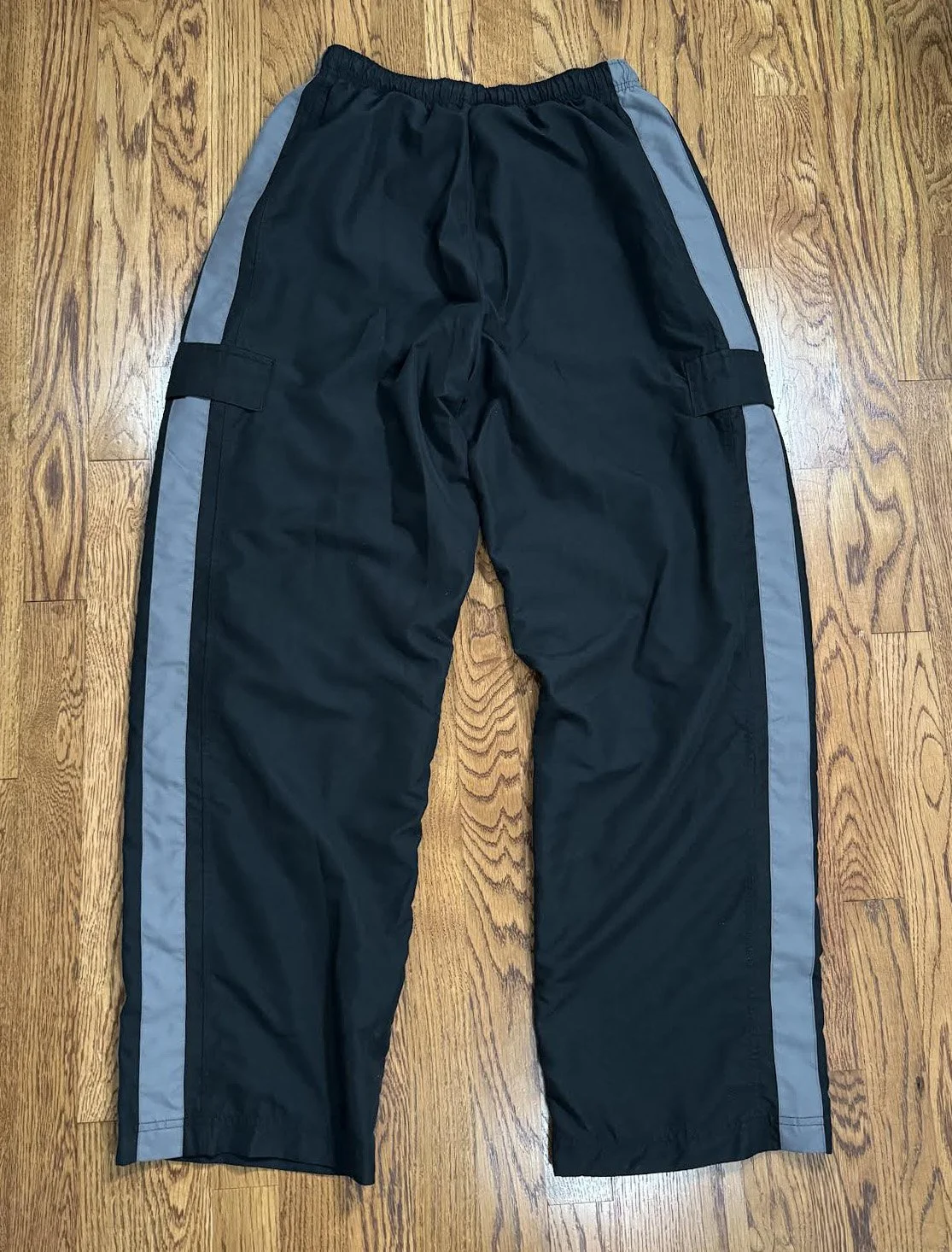 Bac of Nike Cargo pants .jpg
