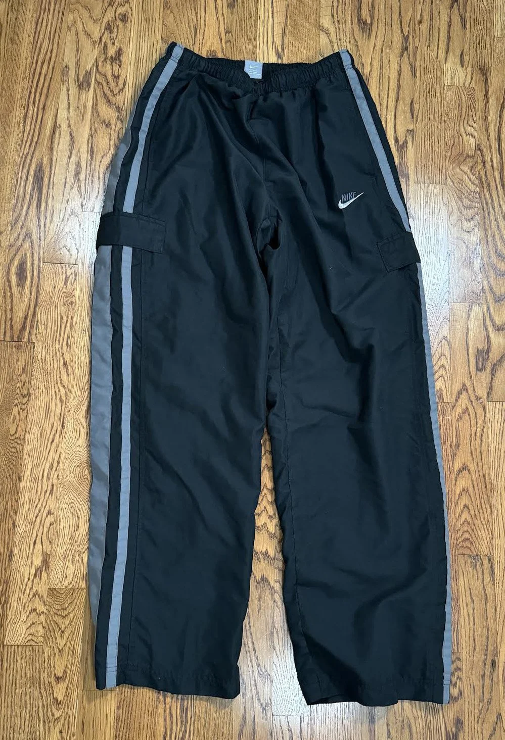 Nike cargo pants .jpg