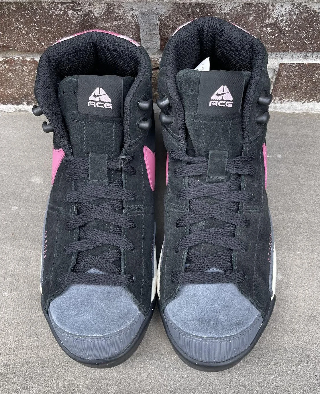 Front of Nike ACG Blazer .jpg