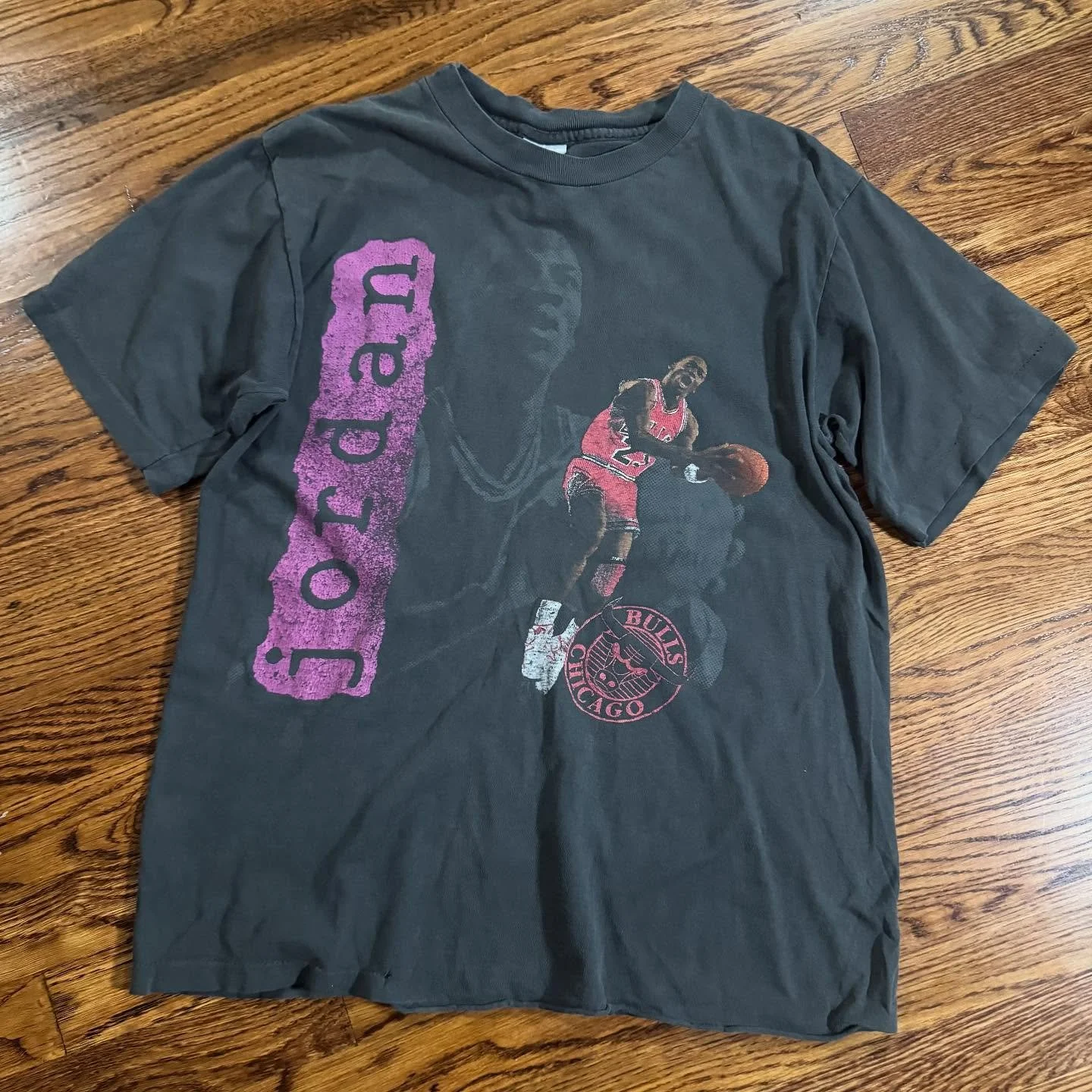 Some more vintage NBA items recently listed.