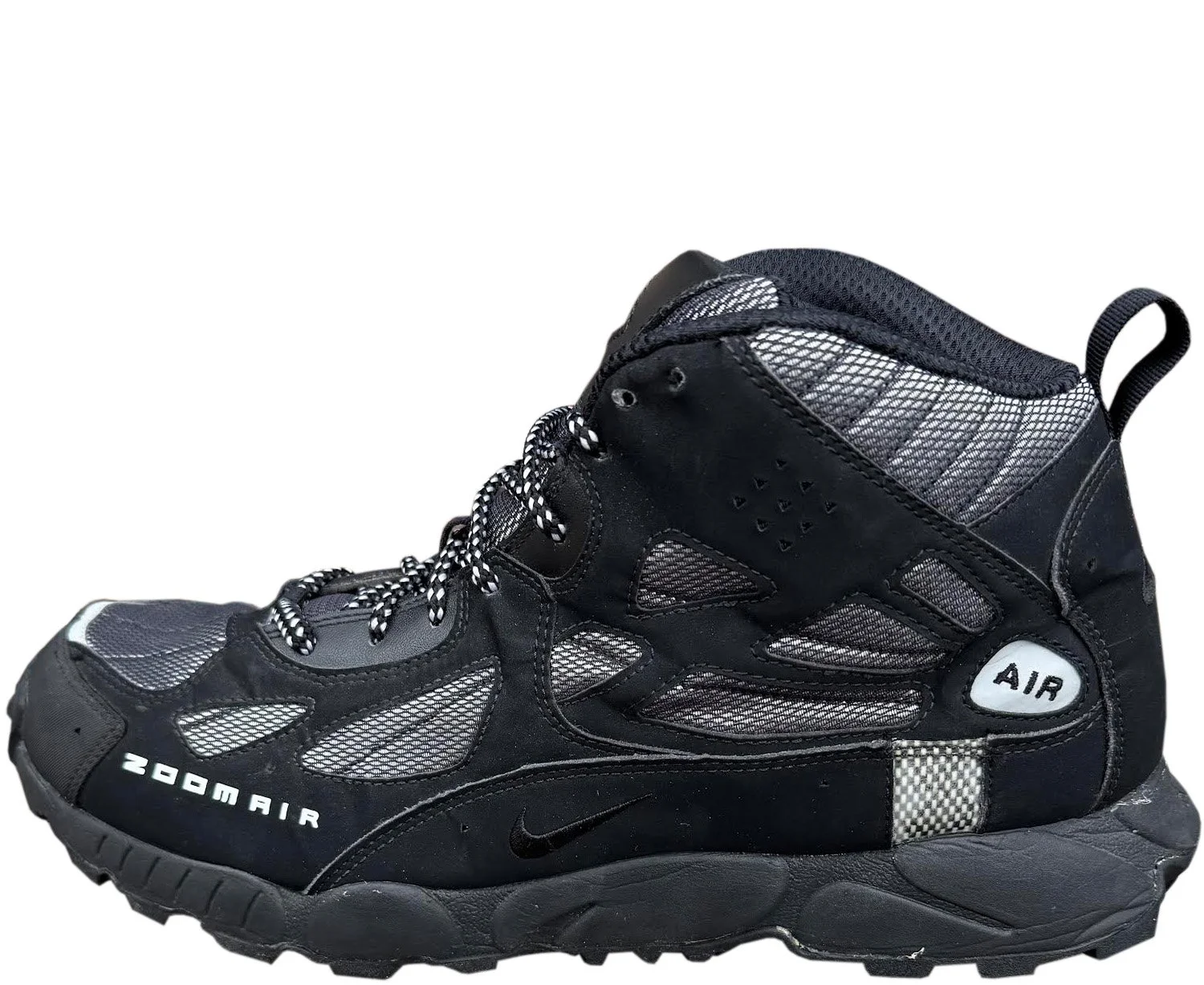 Nike Terra Sertig Black .jpg