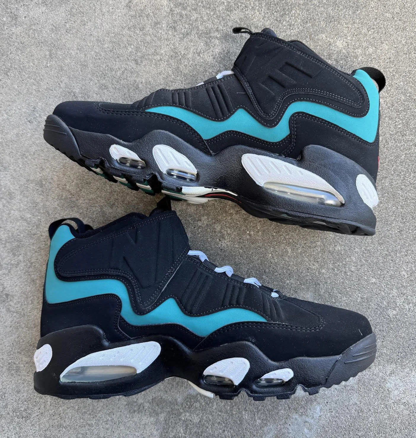 sides of griffey max 1.jpg