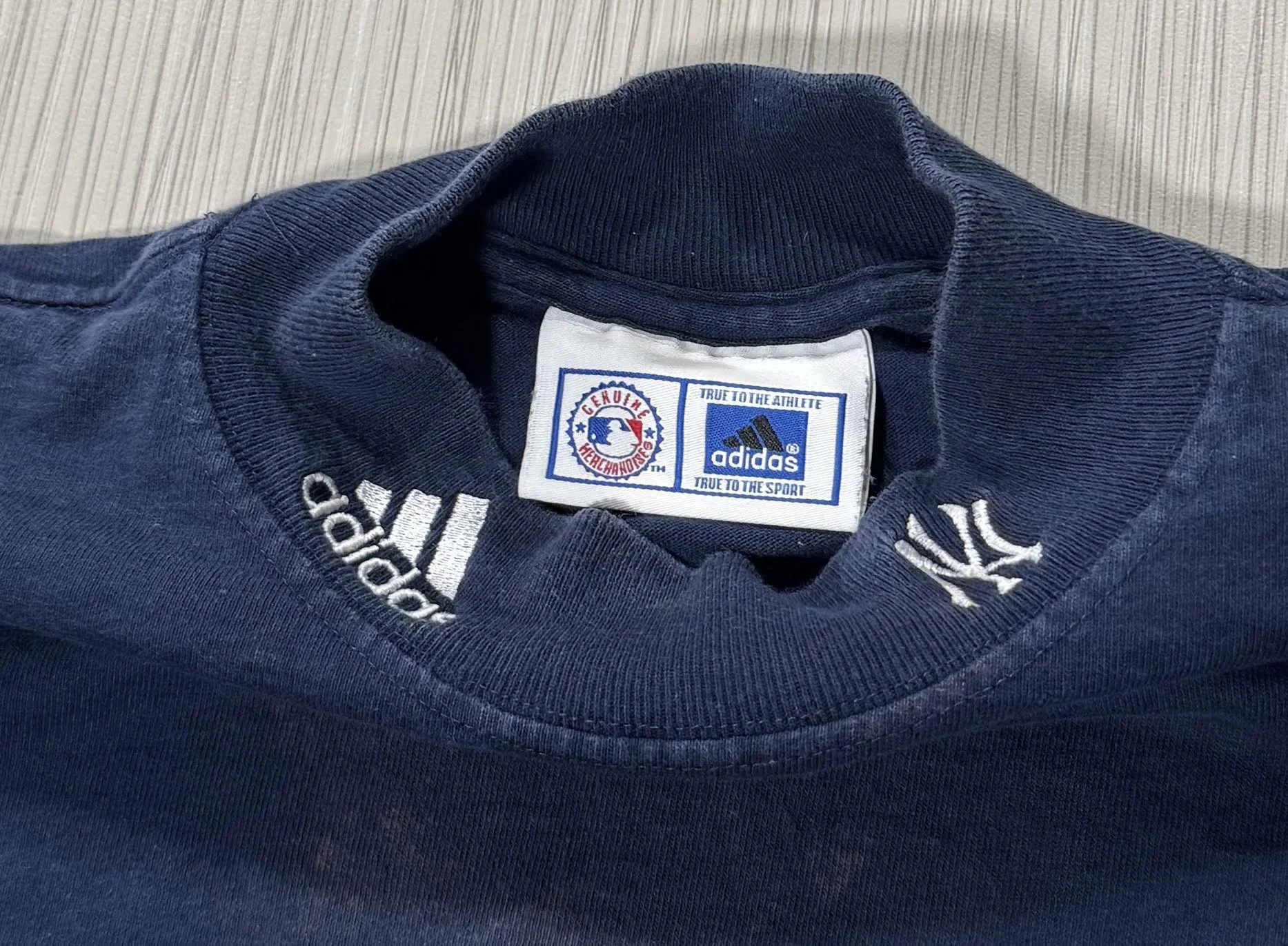 vtg Adidas tag.jpg
