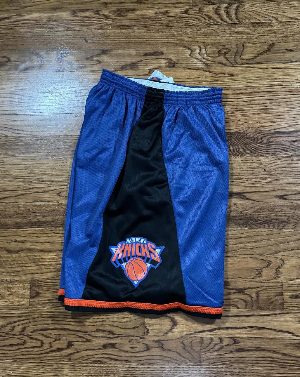 2nd Knicks side of Uniform shorts.jpg