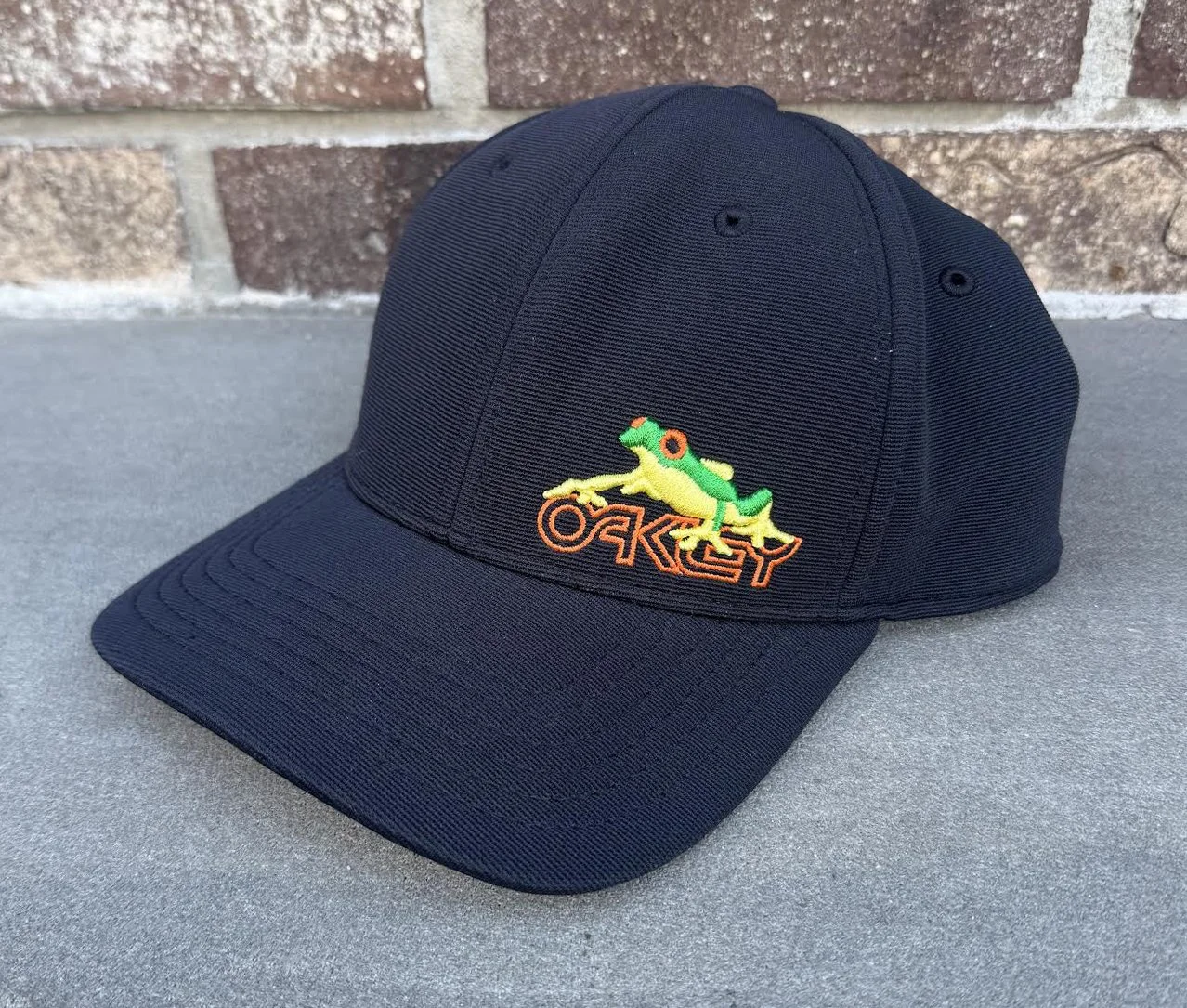 side of Oakley cap .jpg