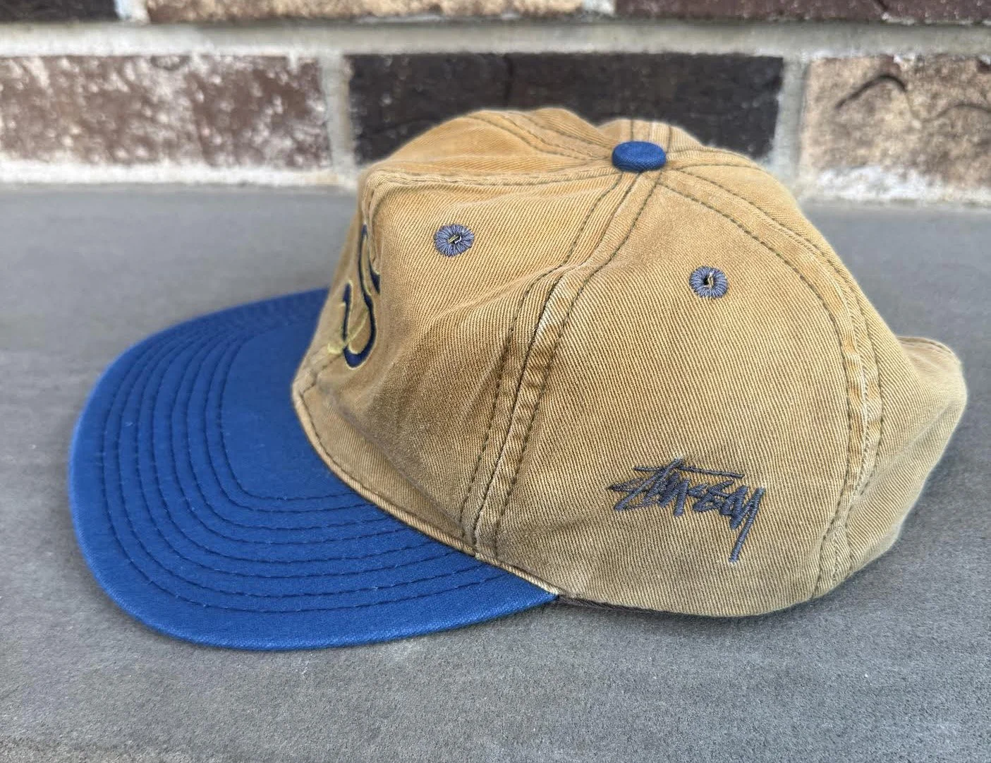 Side of Stussy Cap.jpg