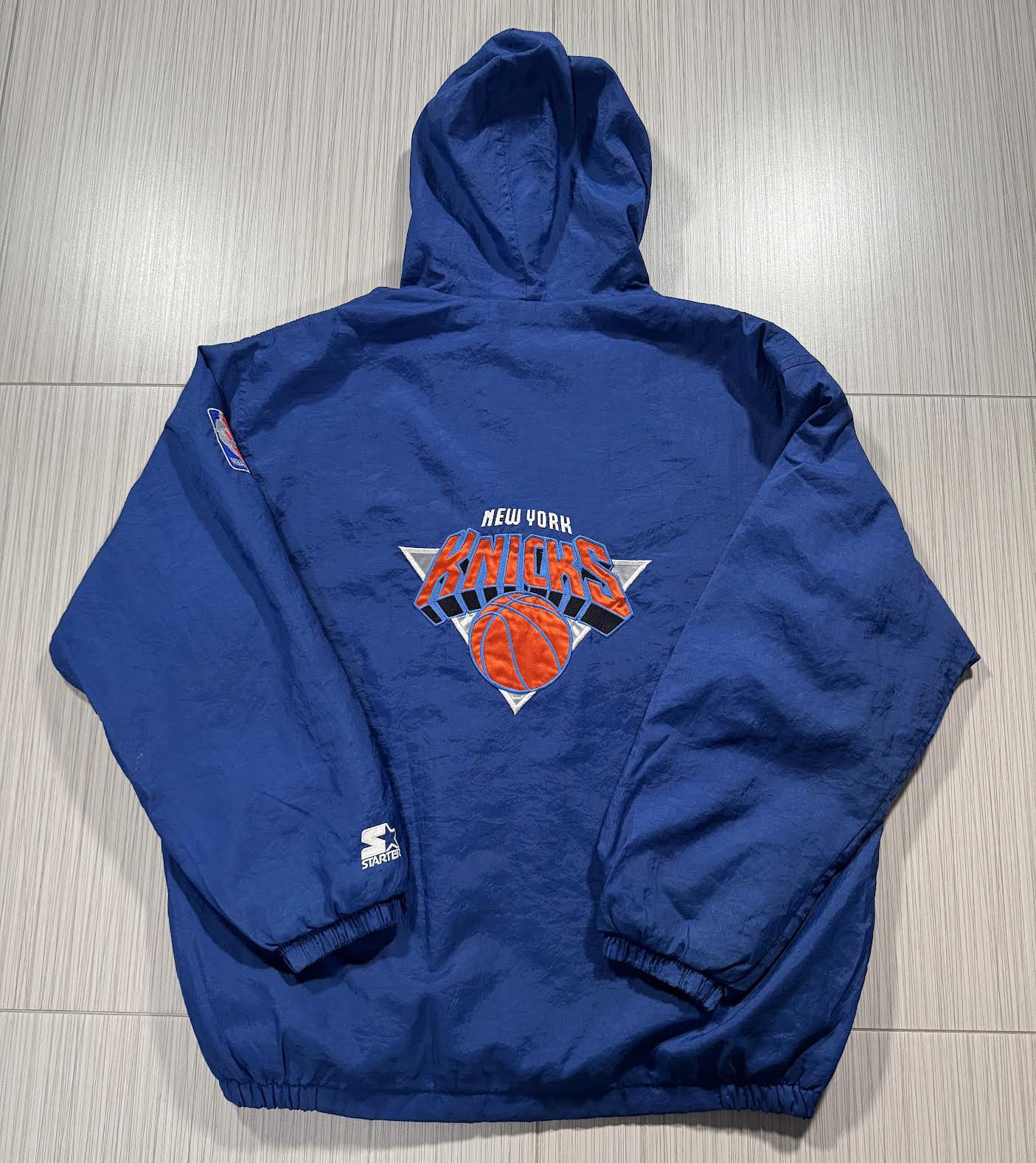 back of Starter Knicks Jacket.jpg