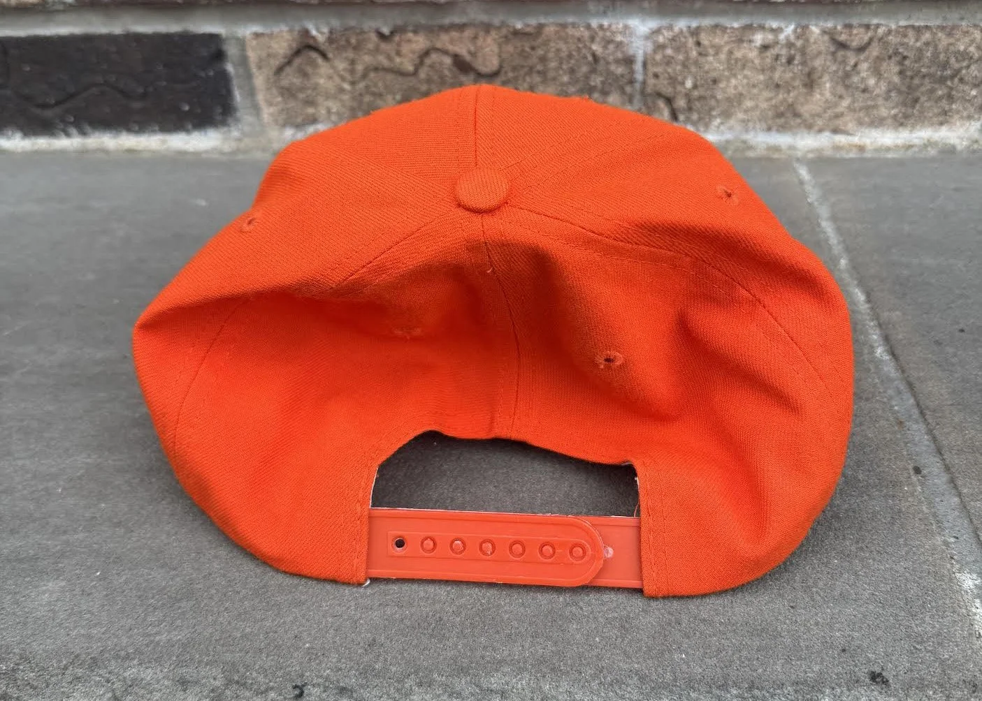 inside of Knicks Twins Hat.jpg