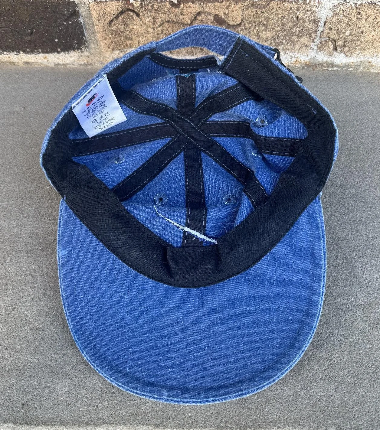 inside of Nike CAP.jpg