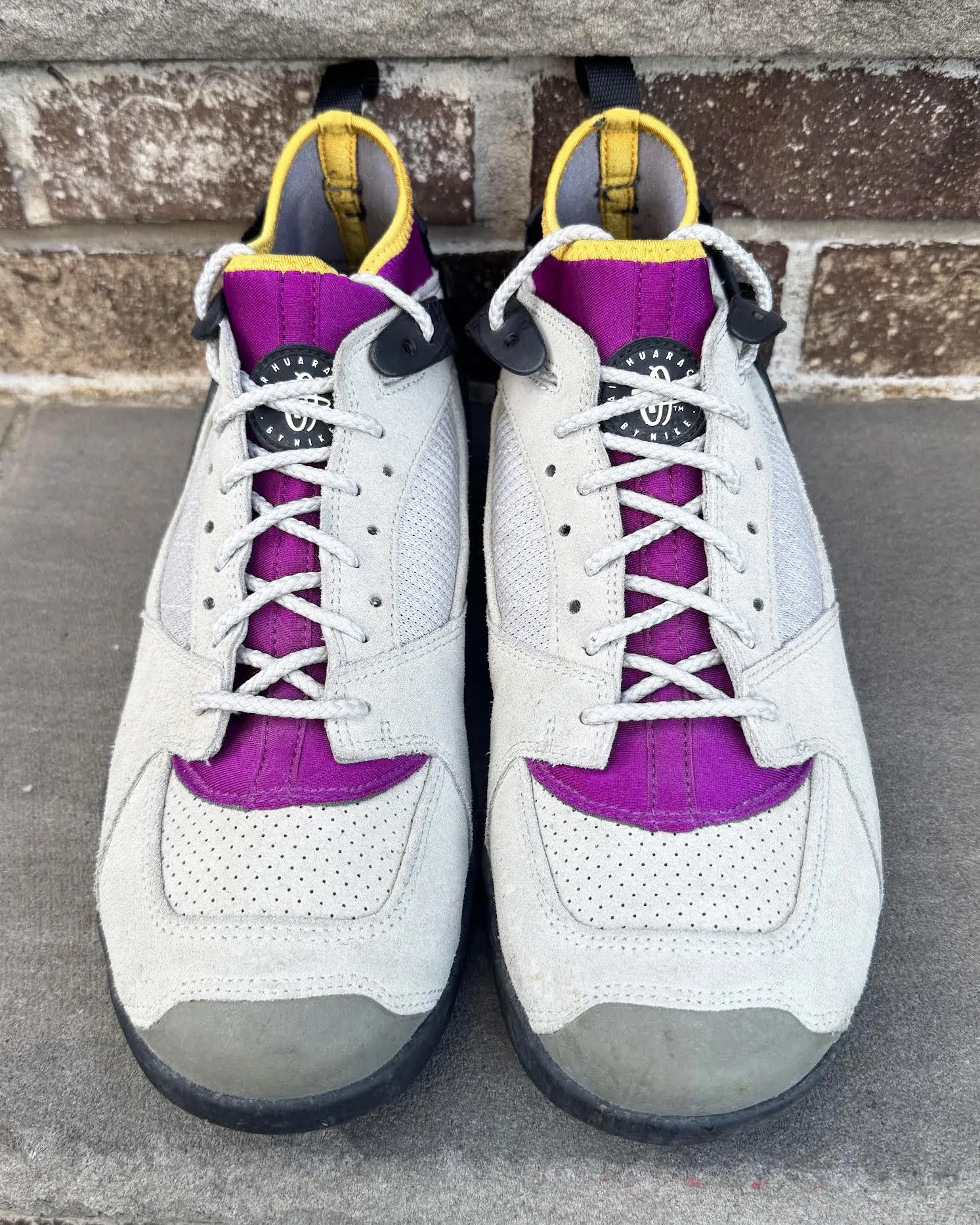 front of Nike Air Revaderchi.jpg