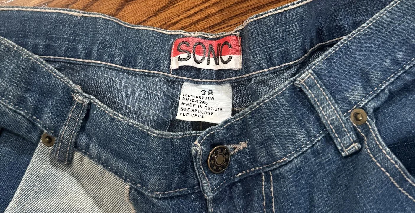 Sonic Jeans tag.jpg