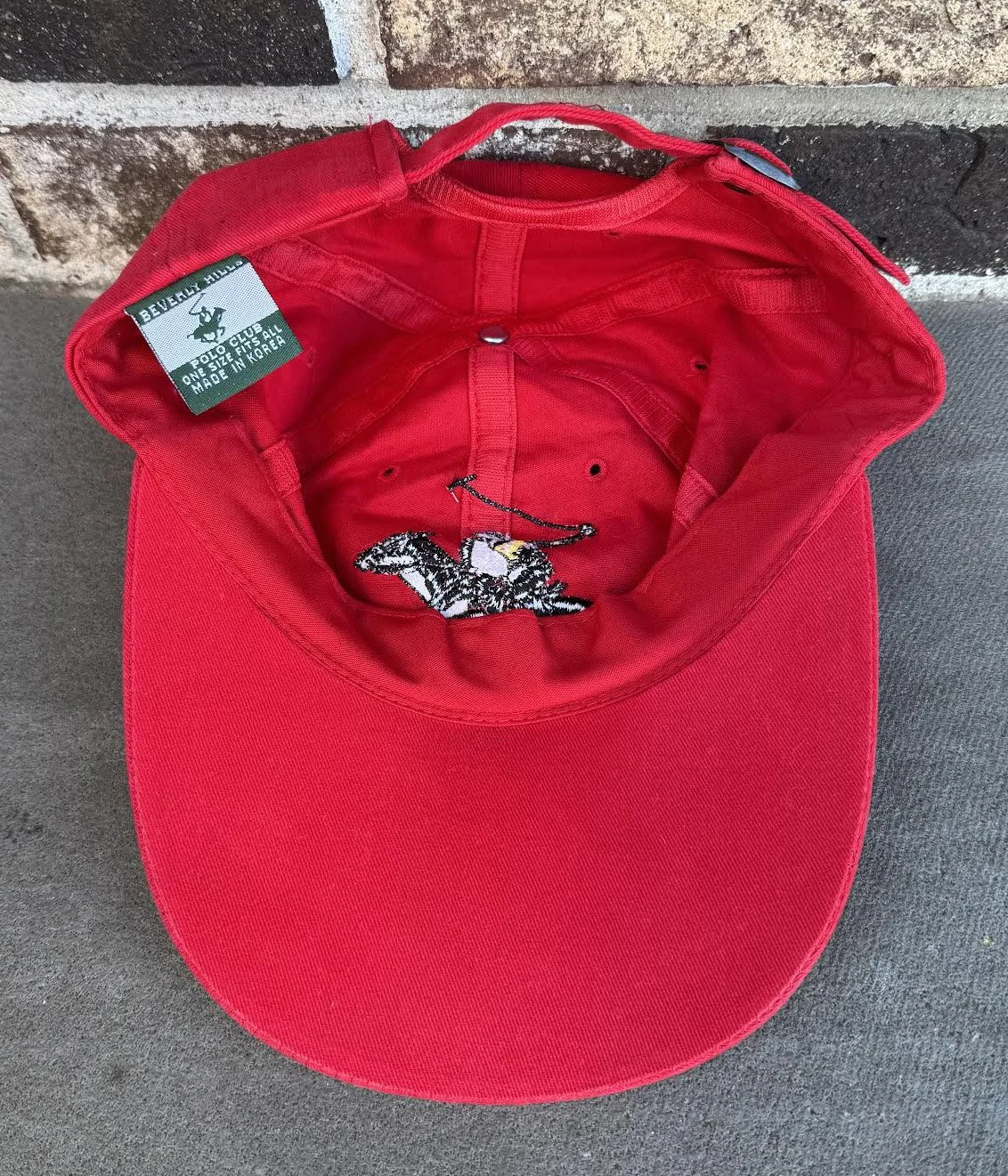 inside of Beverly Hills cap.jpg