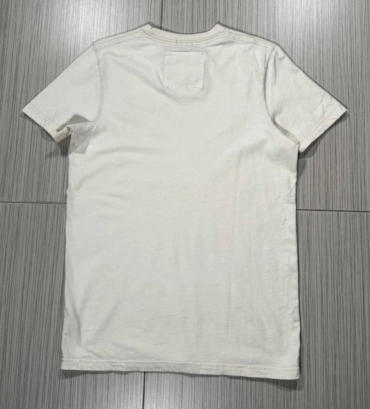 back of abercrombie Tee.jpg