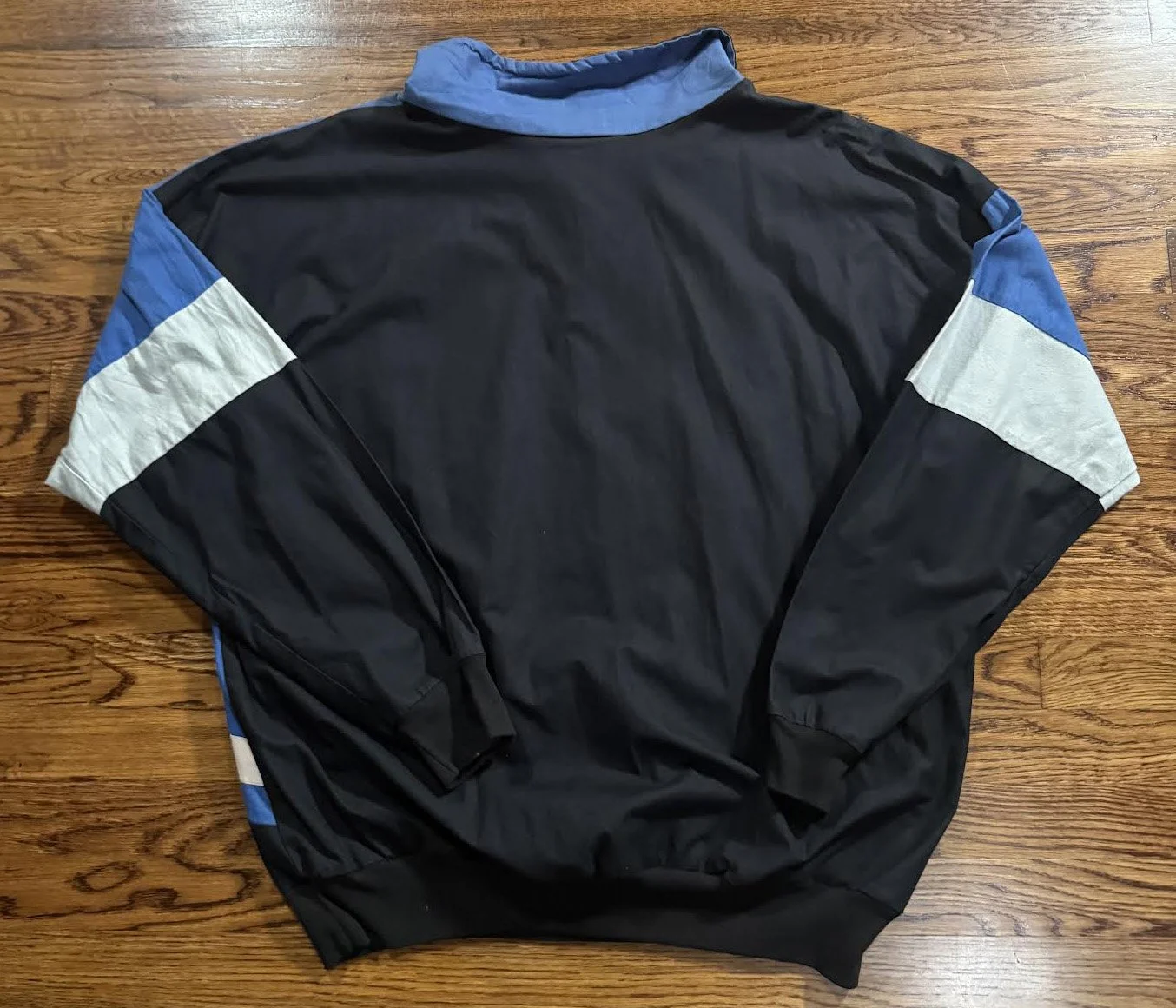 back of Hummer Sportswear Lightning Jacket.jpg