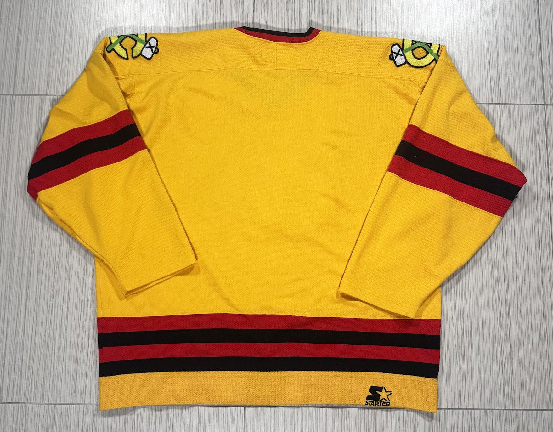 back of Blackhawks Starter Jersey.jpg