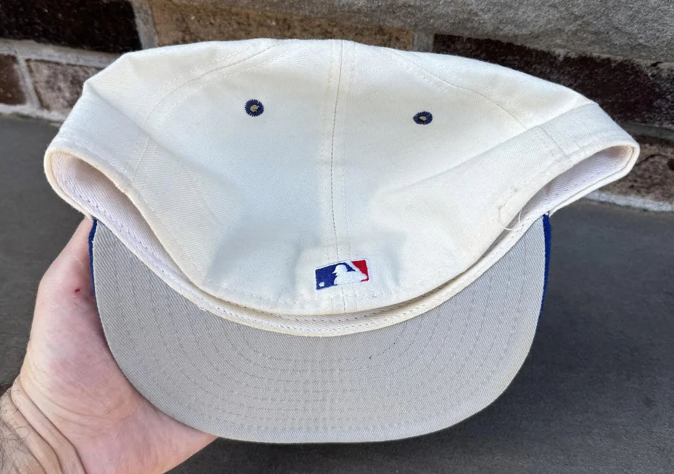 back of Mets Alternate 1997 fitted hat.jpg