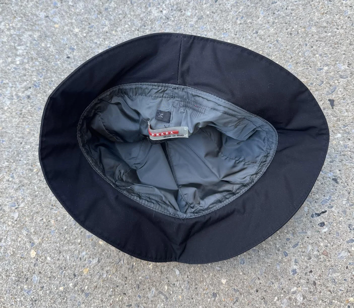 inside of buckett hat.jpg