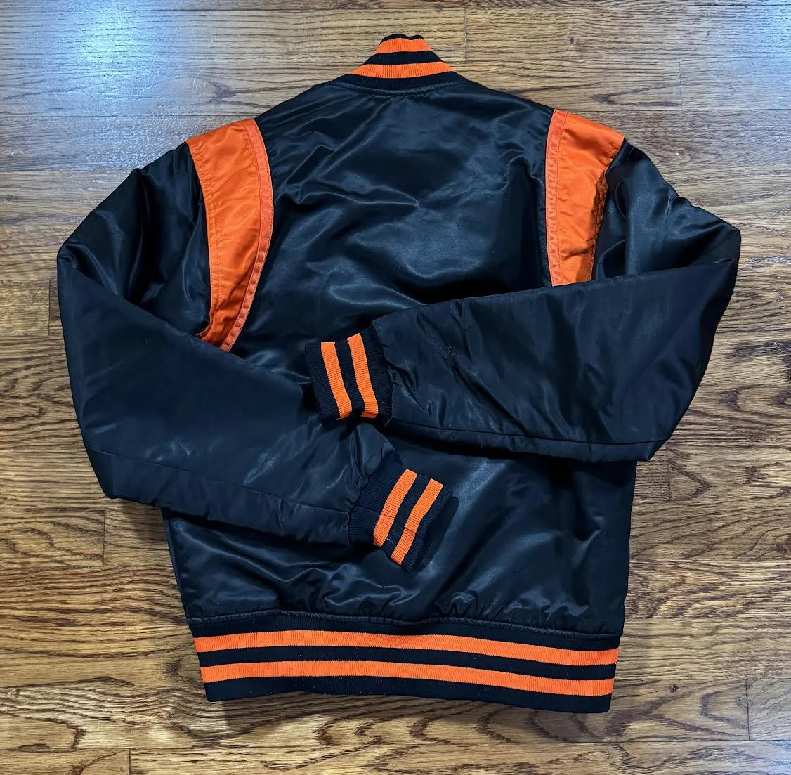 back of Starter Baltimore Jacket.jpg