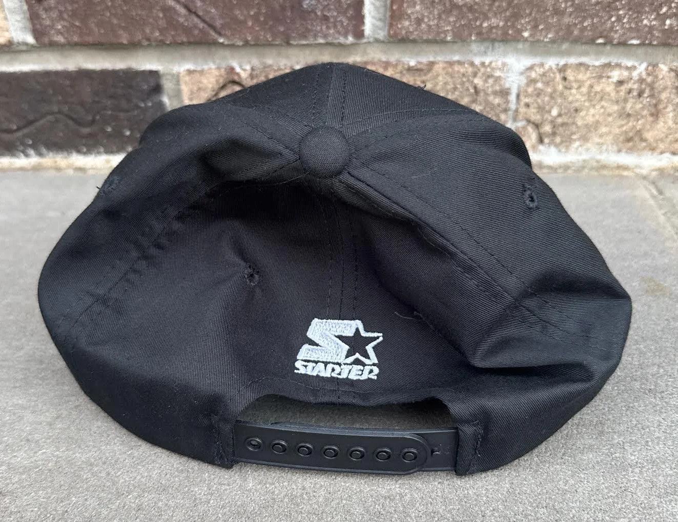 Back of Starter NFL Snapback.jpg