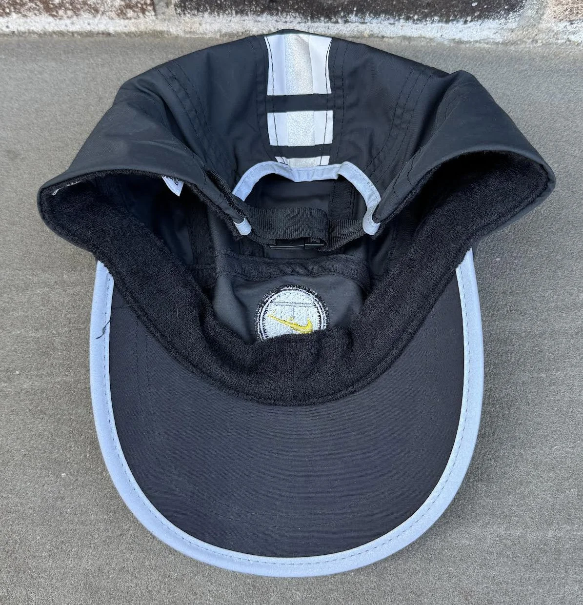 inside of Niketown Cap .jpg