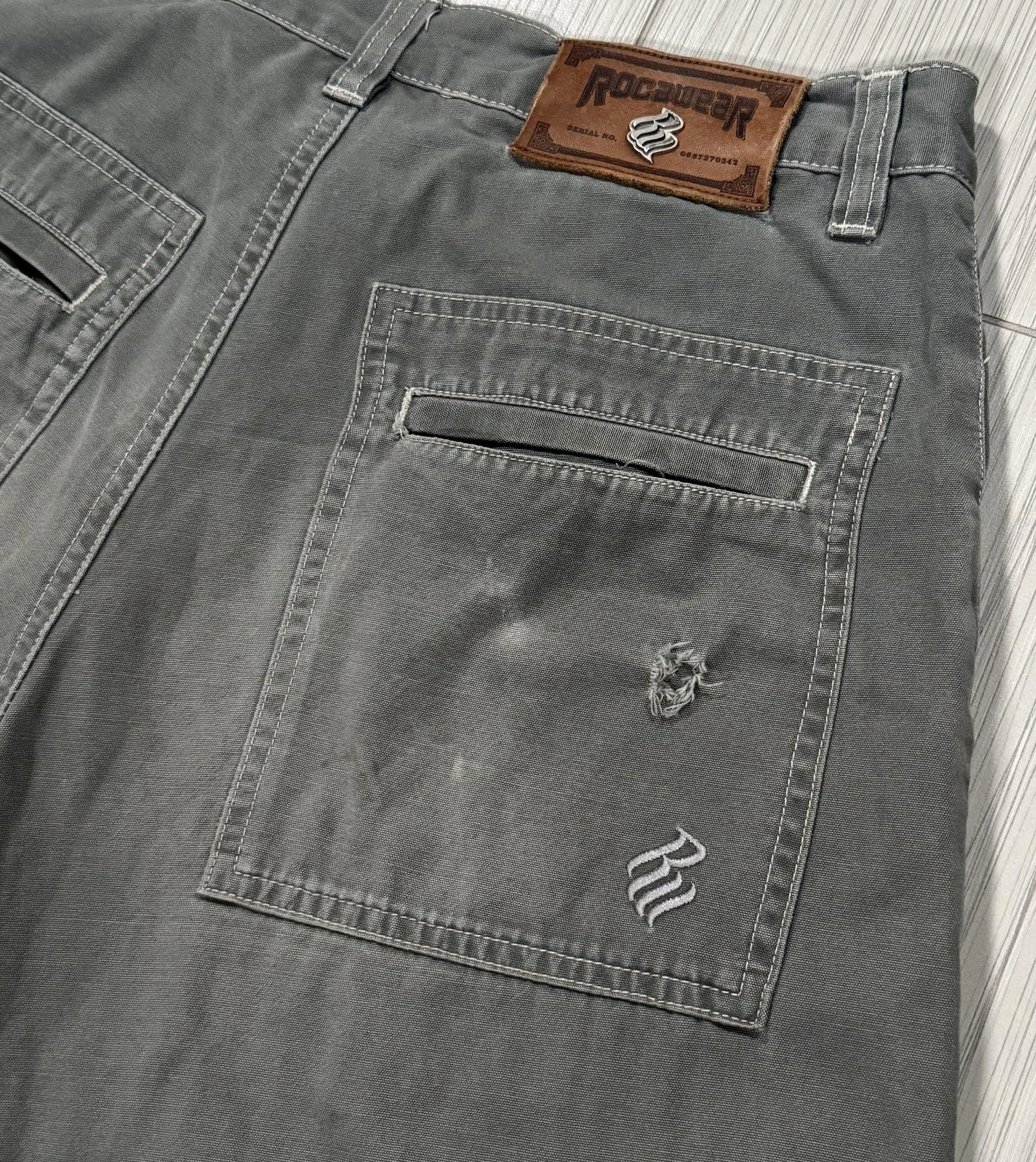 HOLE ON POCKET.jpg