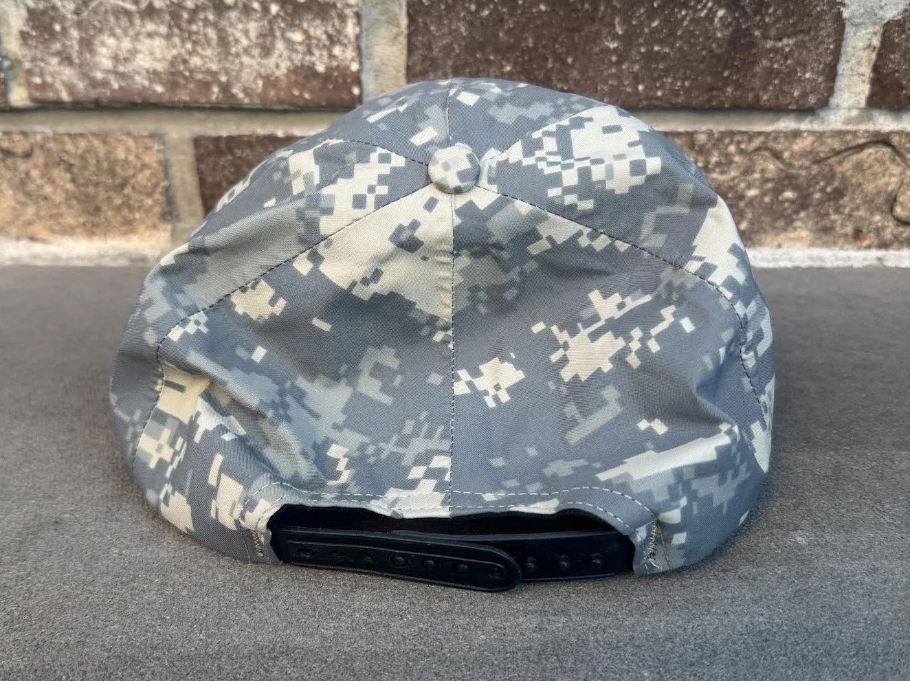back of Mad Hatters Gore Hat.jpg
