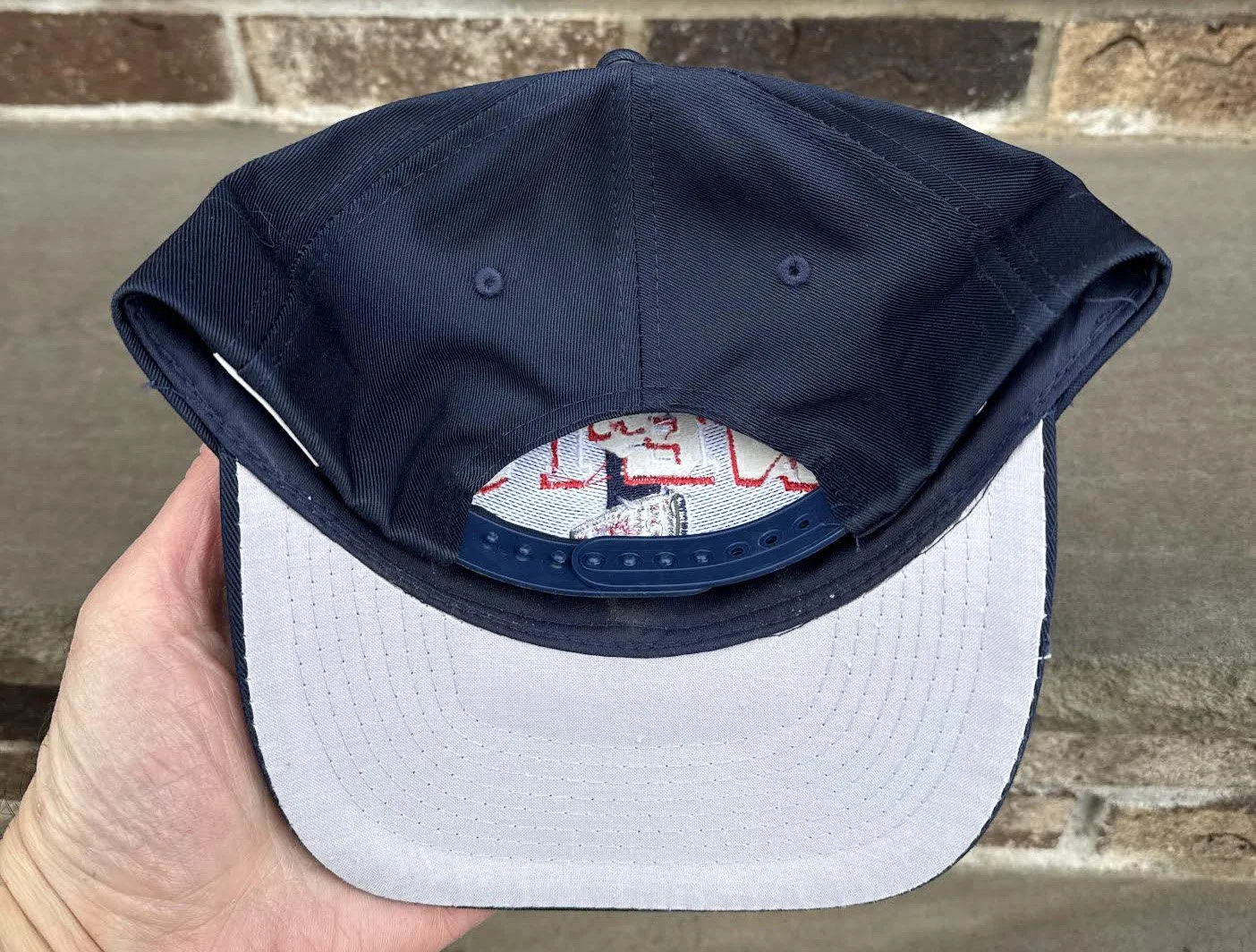 inside of Nets Snapback .jpg