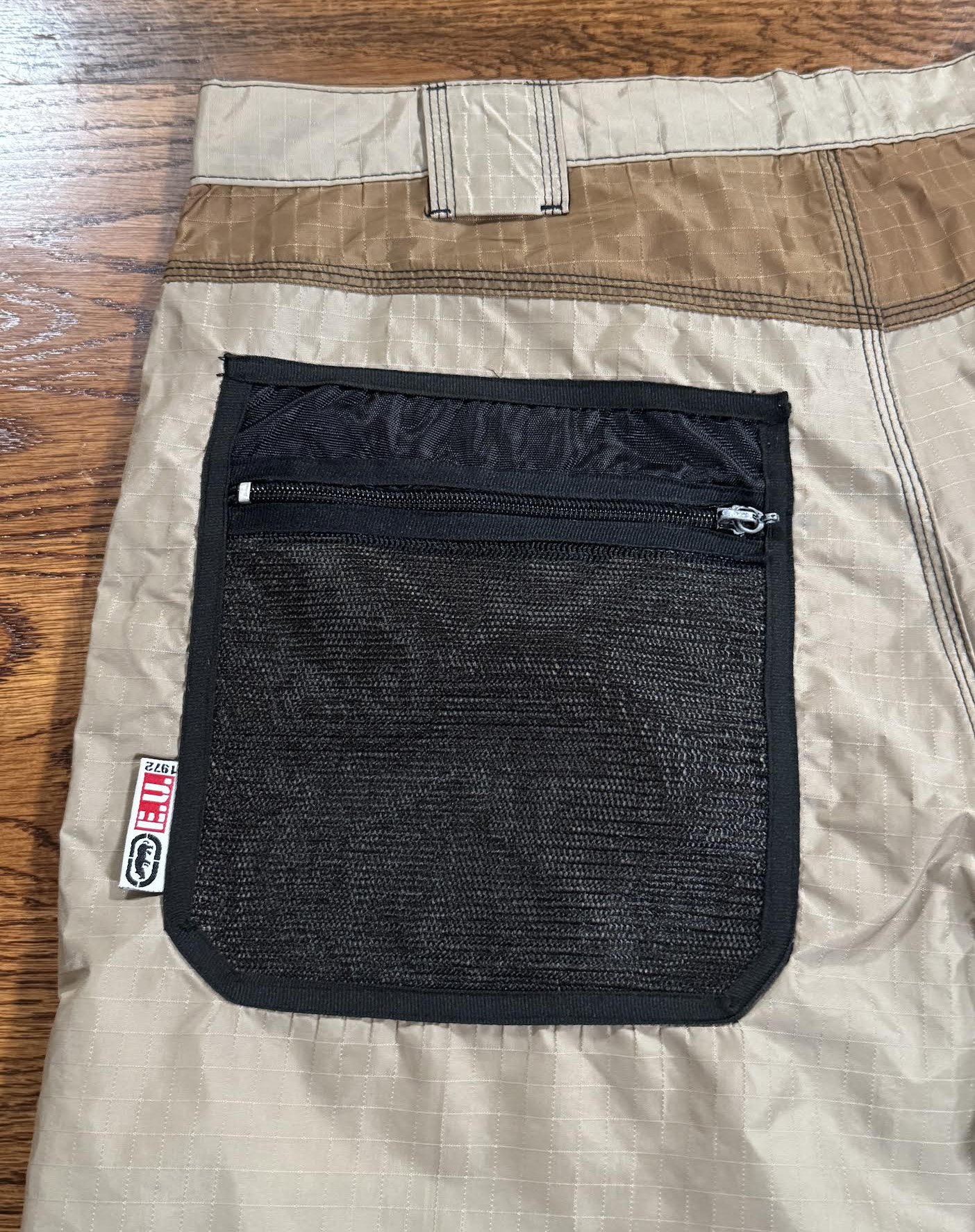 Ecko pocket.jpg