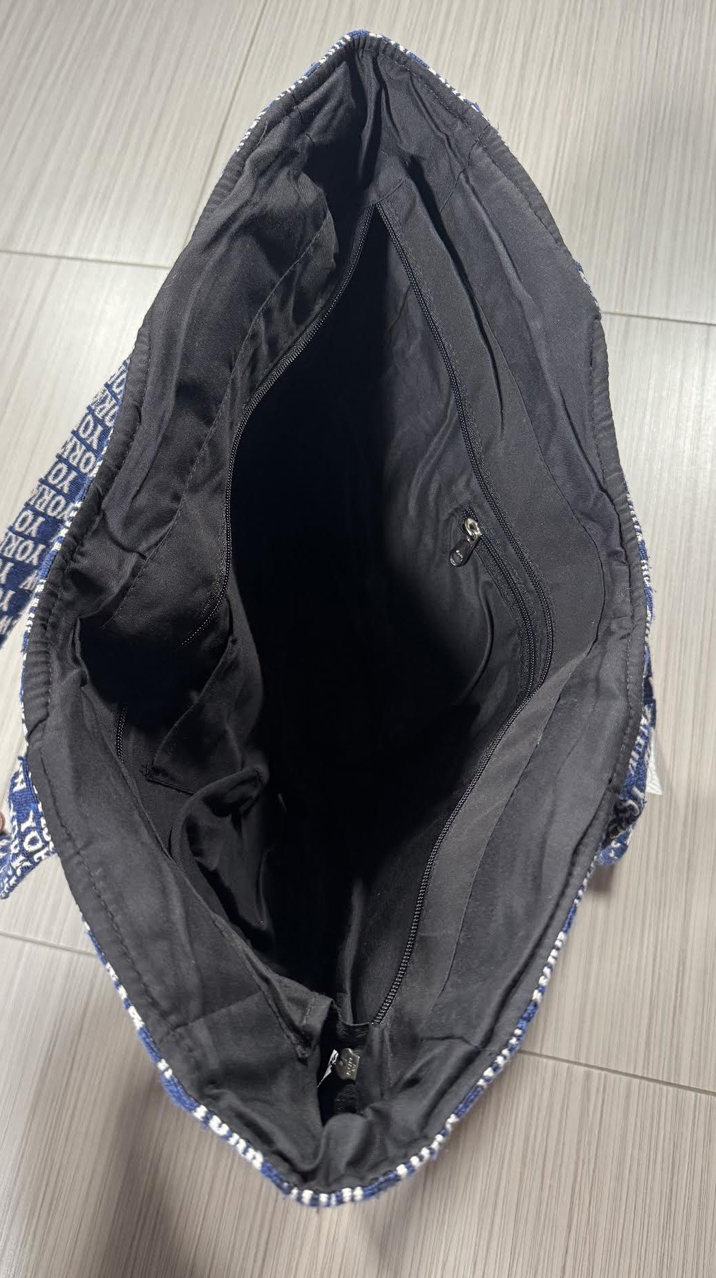 inside of NEW YORK BAG.jpg