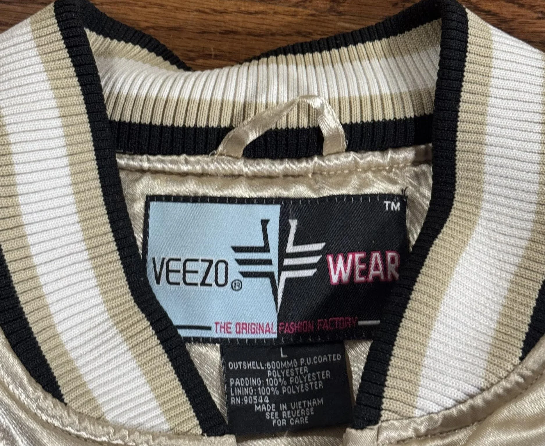 Veezo Wear tag.jpg