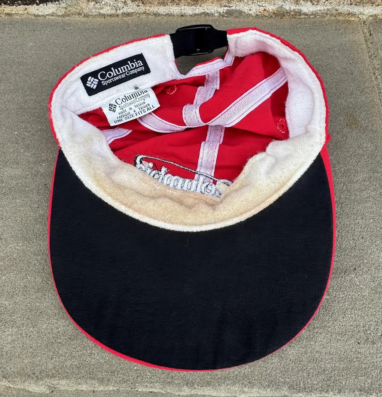 inside of Columbia hat.jpg