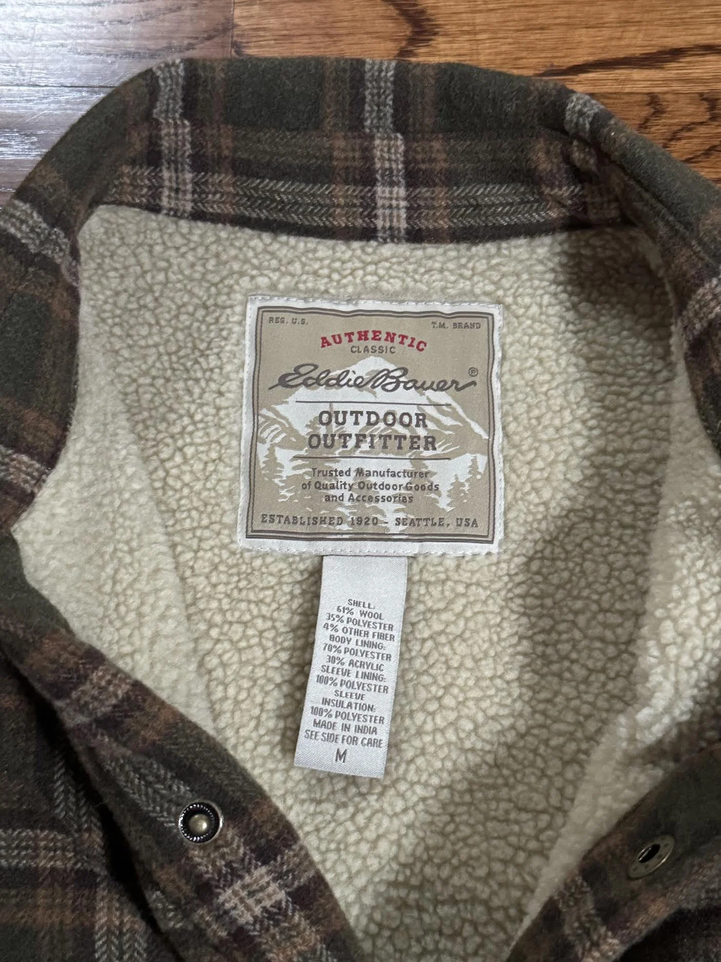 Eddie Bauer Outfitter tag.jpg