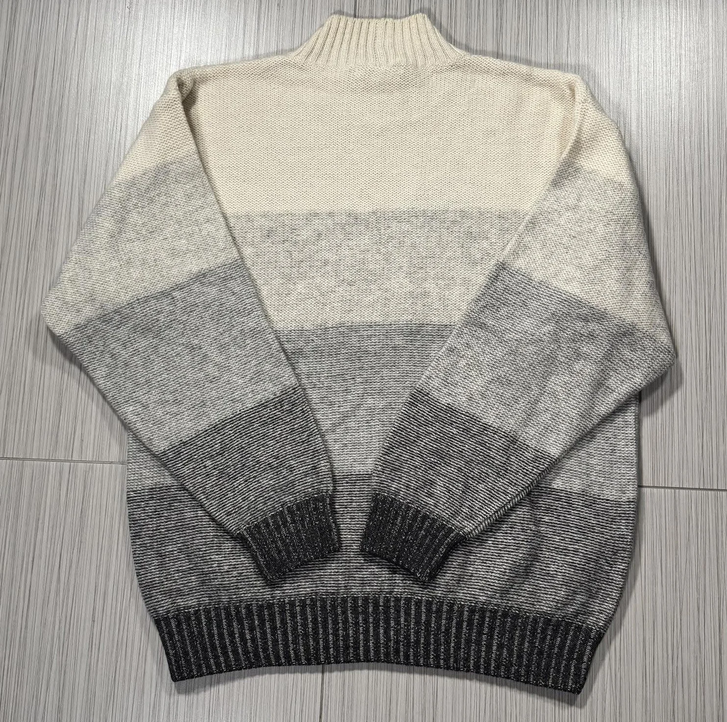 90s Back of Iceberg Sweater.jpg
