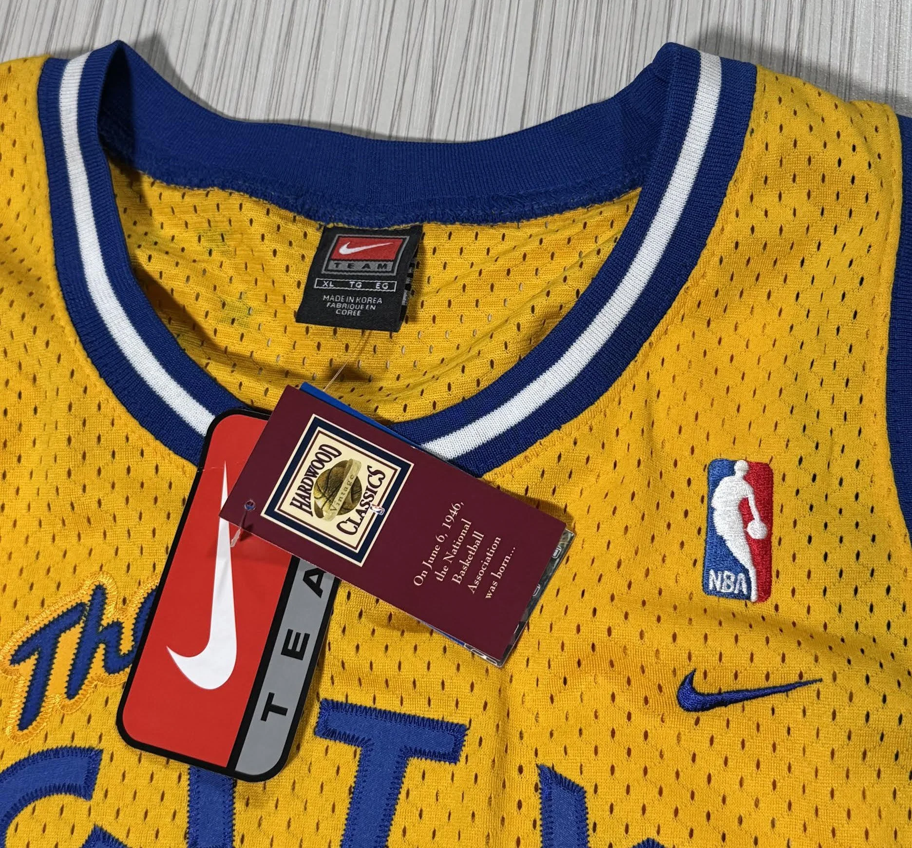 Nick Van Exel Nike Swingman .jpg