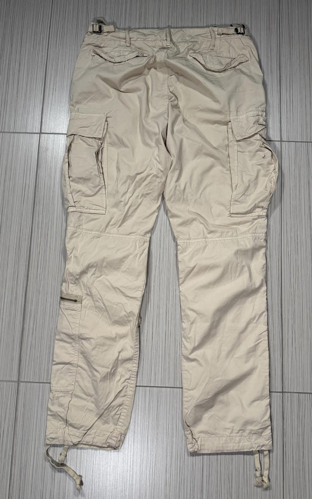 back of Polo Cargo pants.jpg
