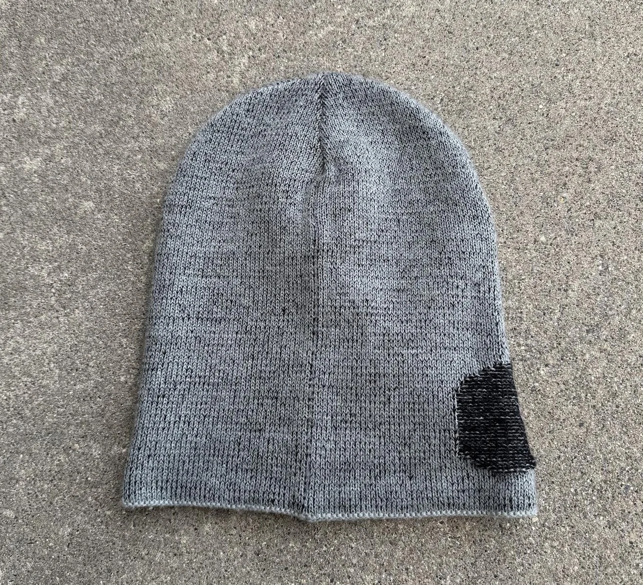 back of Oakley Beanie.jpg
