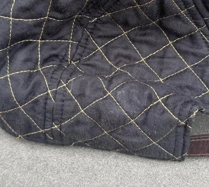 some wear on side.jpg