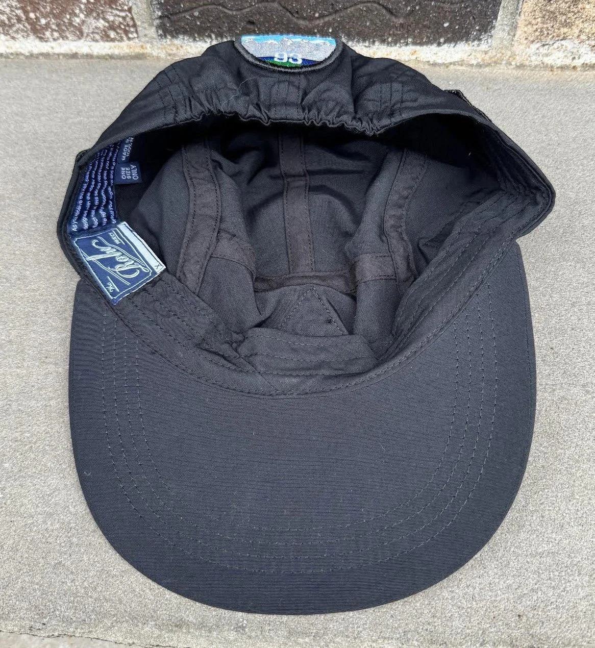 inside of Roshe Project 93 Hat.jpg