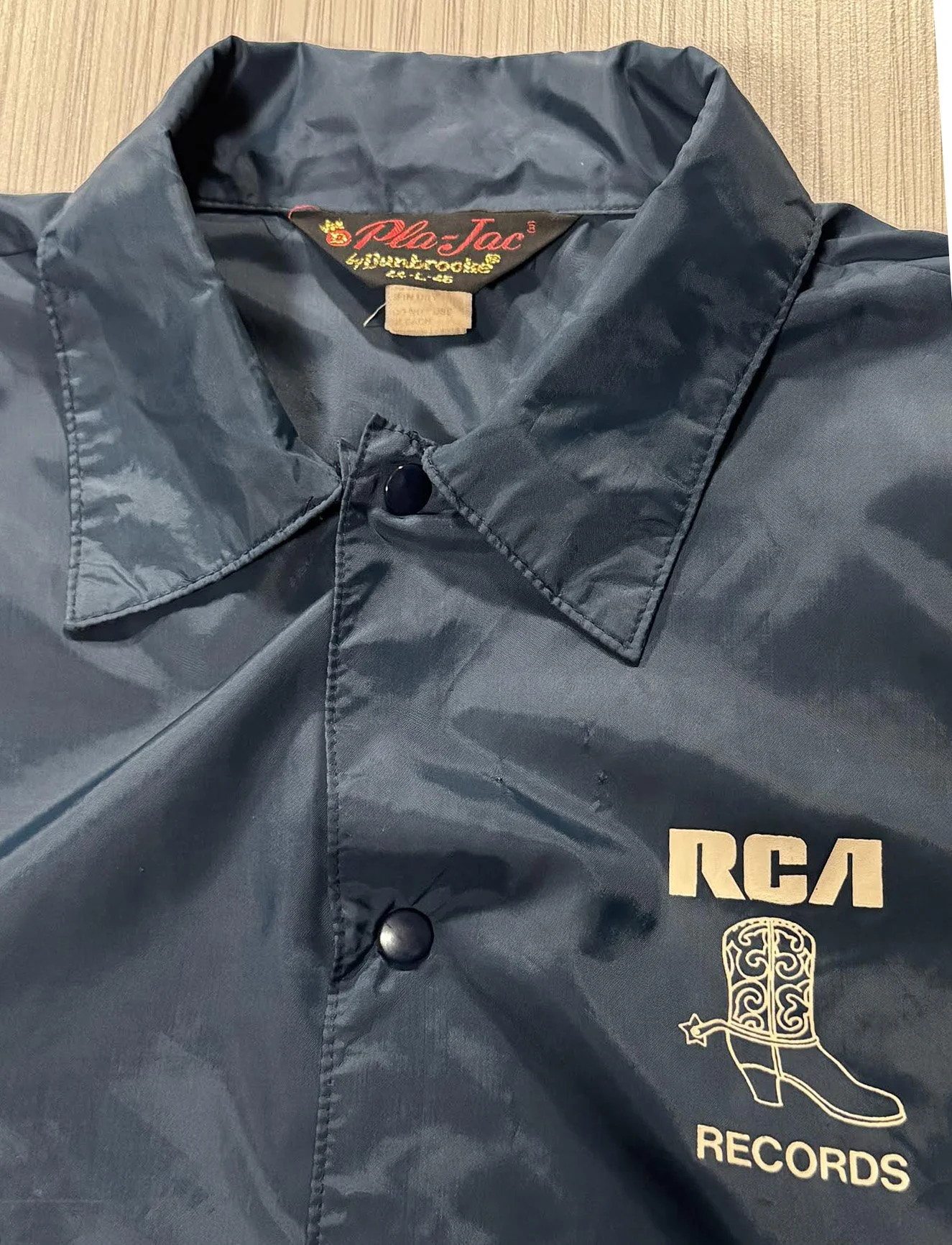 RCA Recrds logo.jpg