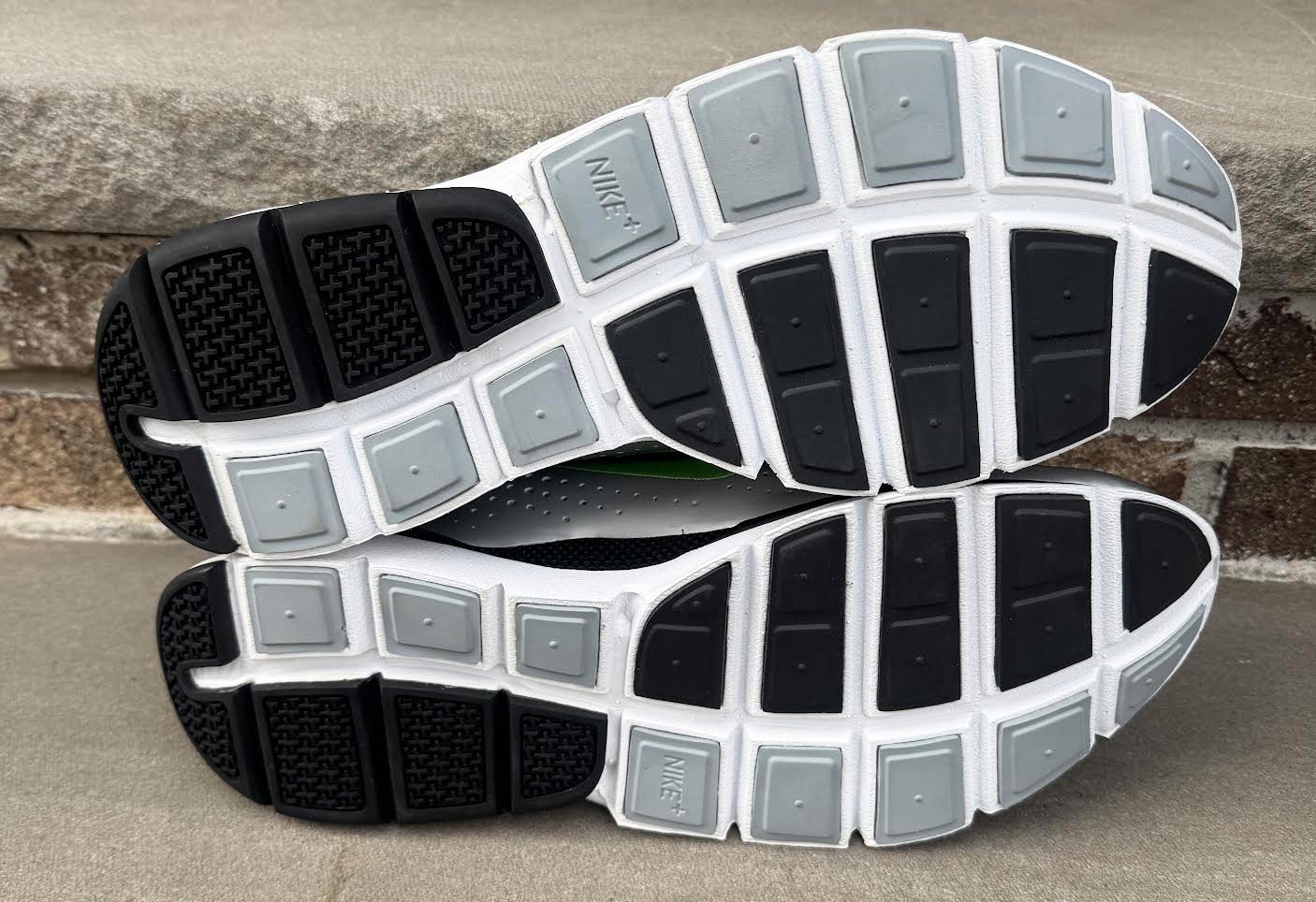 botom of Nike Moire .jpg