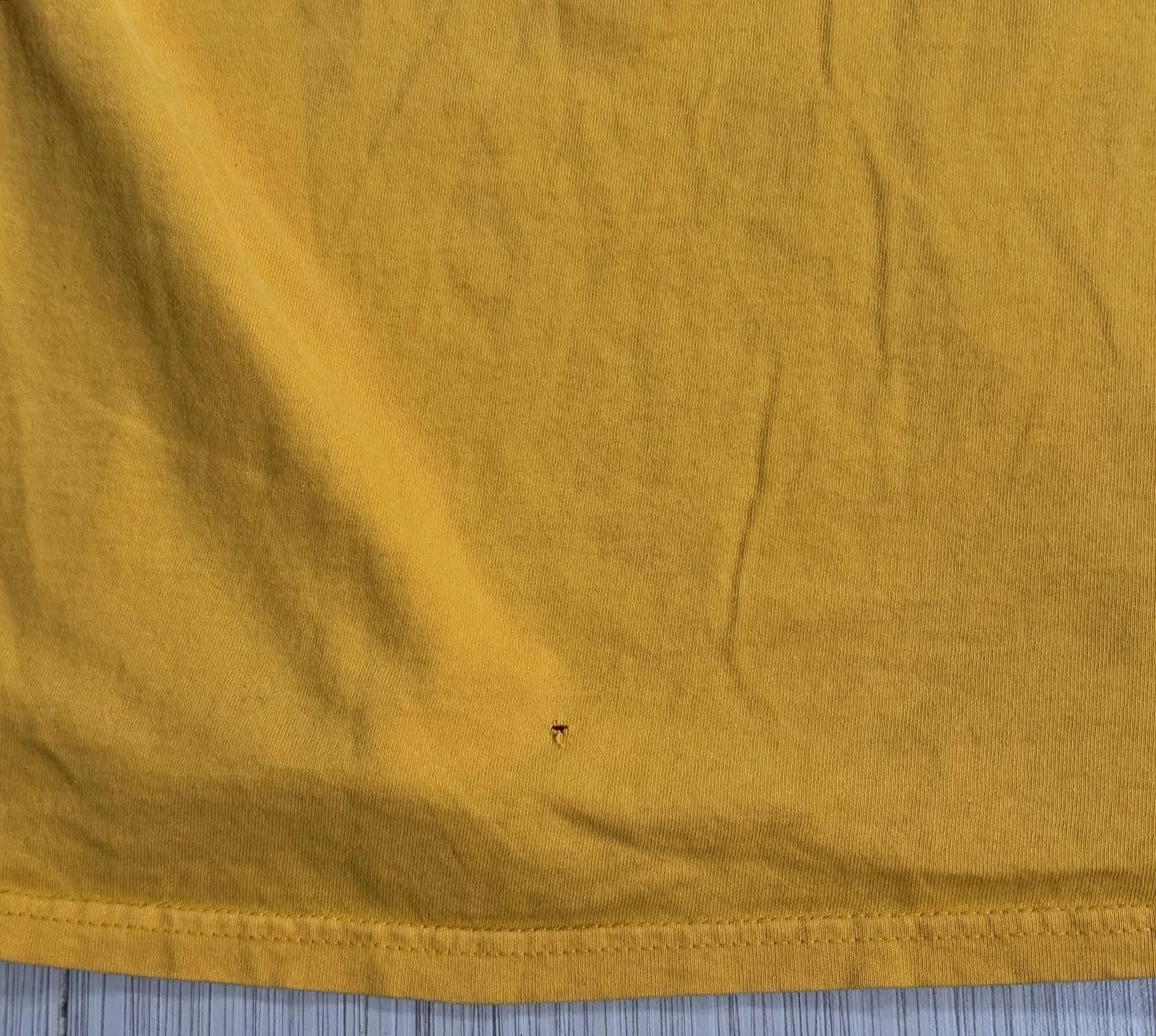 small hole on bottom .jpg