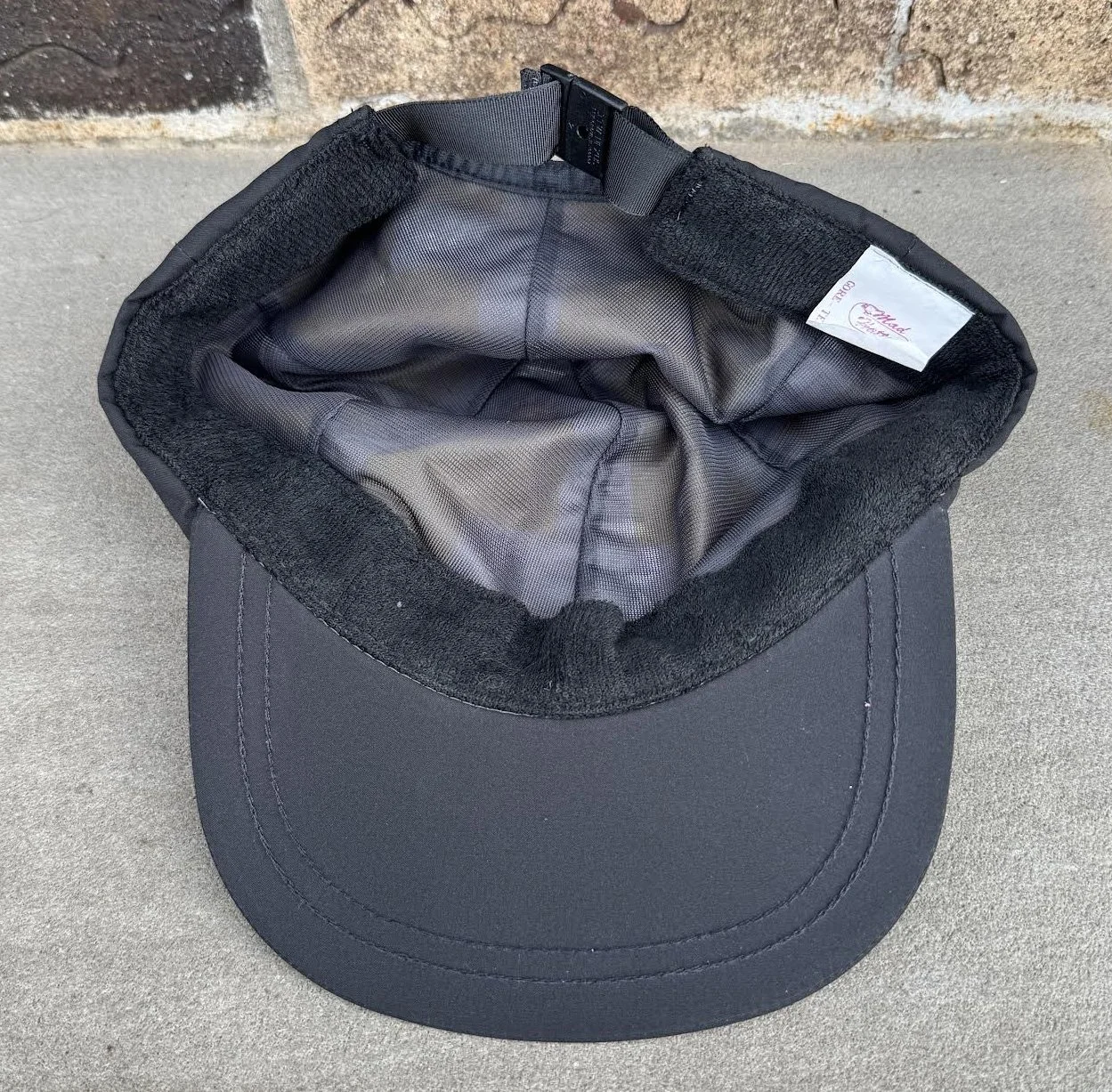 inside of Road Runners Club Hat.jpg