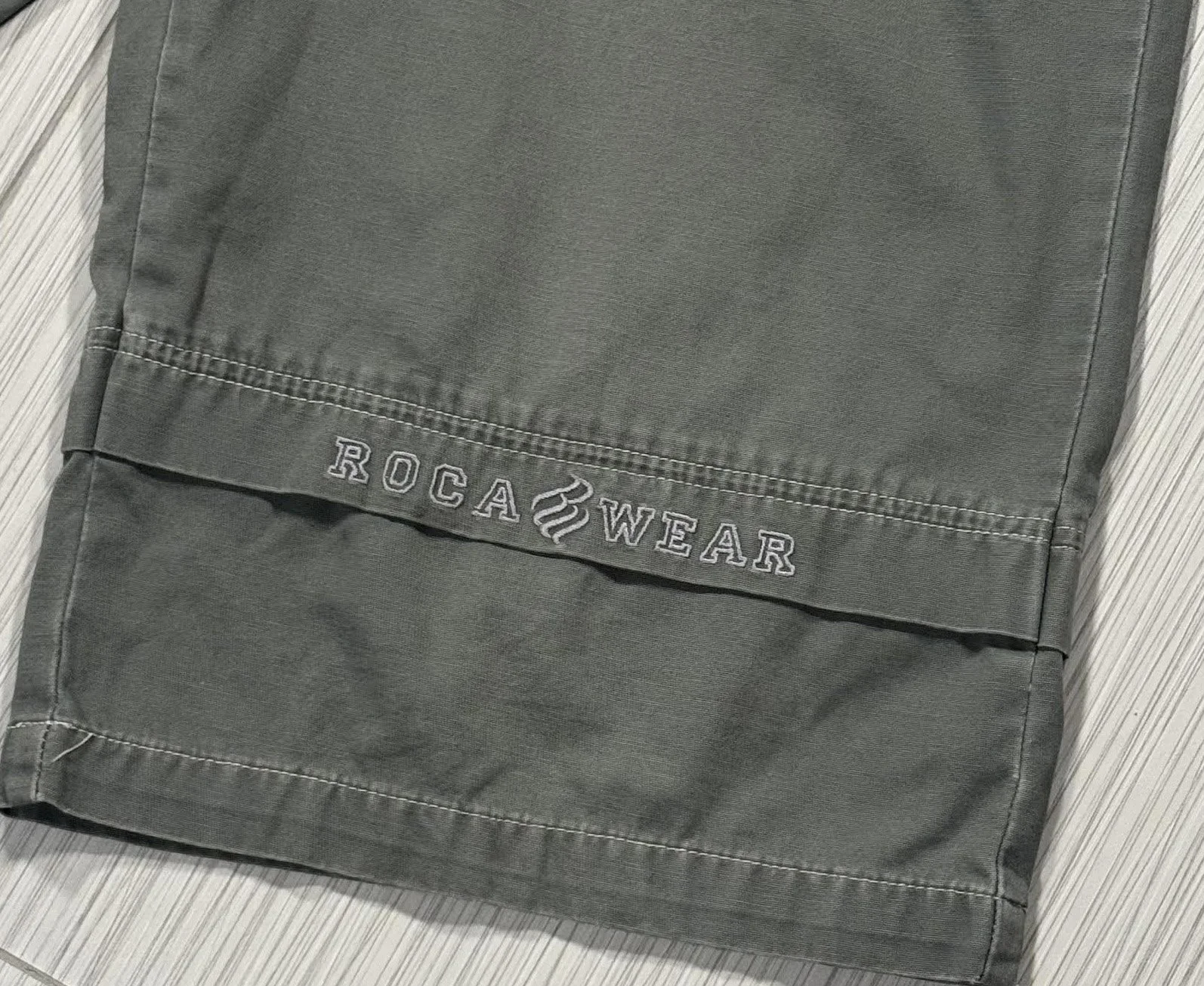 ROCAWEAR LOGO.jpg