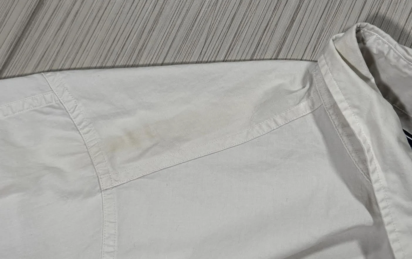 wear to shoulder.jpg